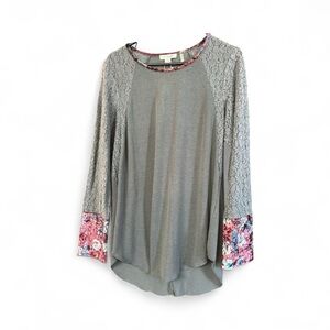 Simply Noelle Women’s Gray Tunic. Size S/M. NWT
